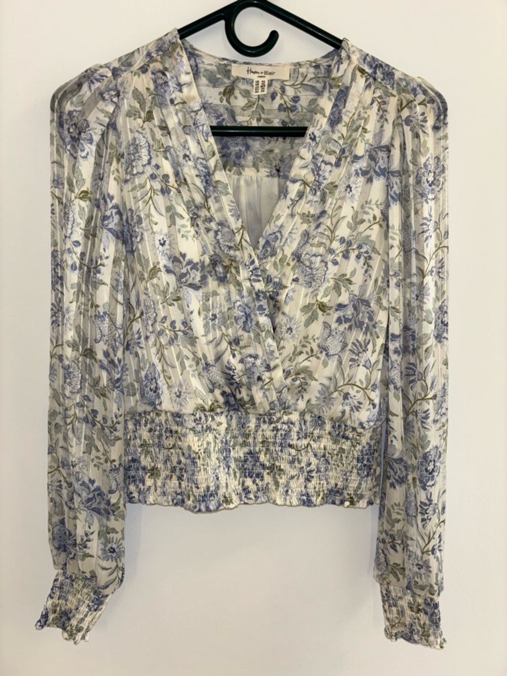 Haver & Blair Blue and Cream Floral V line Blouse